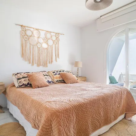 Sanders Beach - Stunning Near Puerto Banus Villa