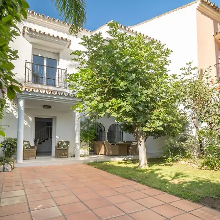 Villa Sanders Beach - Stunning Near Puerto Banus Marbella